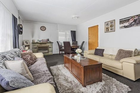 Photo of property in 12/11 Glen Alice Grove, Naenae, Lower Hutt, 5011