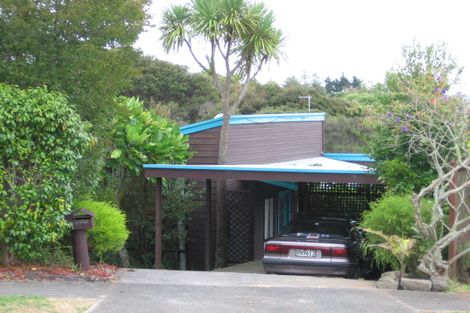 Photo of property in 2/28 Jacaranda Avenue, Beach Haven, Auckland, 0626