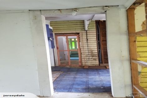 Photo of property in 42 Cardiff Road, Cardiff, Stratford, 4391