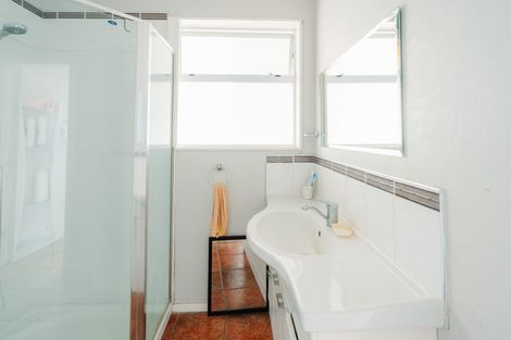 Photo of property in 27 Stanley Street, Levin, 5510