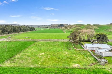 Photo of property in 416 No 3 Line, Okoia, Whanganui, 4582