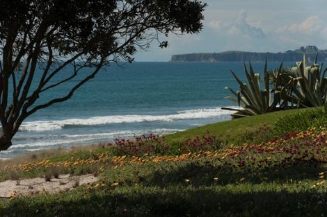 Photo of property in 131 Karewa Parade, Papamoa Beach, Papamoa, 3118