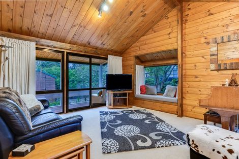 Photo of property in 2 Bosun Terrace, Whitby, Porirua, 5024