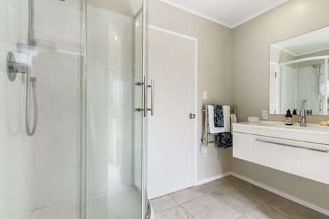 Photo of property in 24 Hebron Road, Waiake, Auckland, 0630