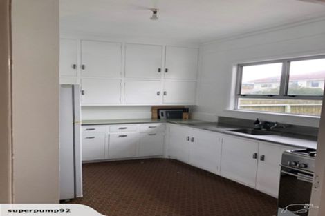 Photo of property in 25 Waimea Street, Westown, New Plymouth, 4310