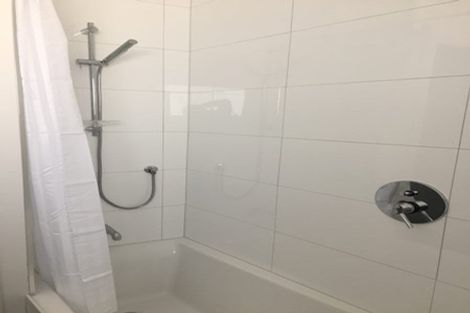 Photo of property in 90 Ashton Fitchett Drive, Brooklyn, Wellington, 6021