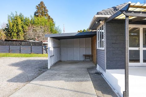 Photo of property in 2 Ngareta Road, Mourea, Rotorua, 3074