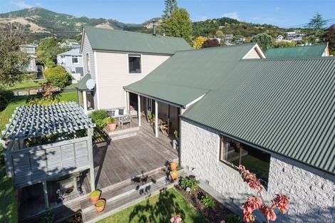 Photo of property in 29 Rue Benoit, Akaroa, 7520