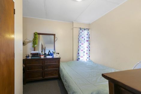 Photo of property in 15a Pencarrow Crescent, Wainuiomata, Lower Hutt, 5014