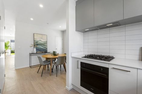 Photo of property in 8 Paraone Crescent, Takanini, 2112