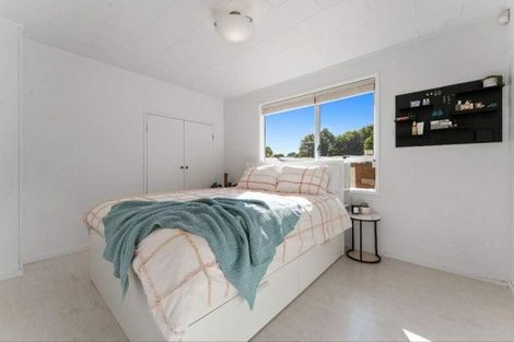 Photo of property in 22 Ferndown Avenue, Papatoetoe, Auckland, 2025