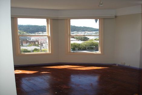 Photo of property in 22 Kenwyn Terrace, Newtown, Wellington, 6021
