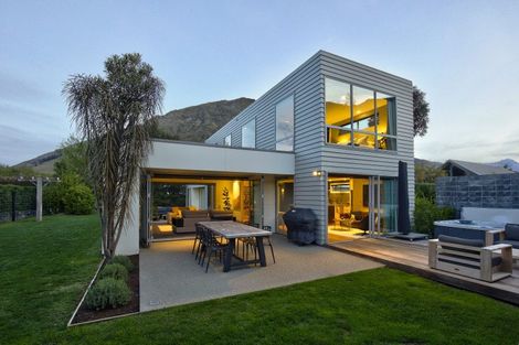 Photo of property in 17 Mathias Terrace, Arthurs Point, Queenstown, 9371