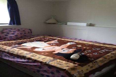 Photo of property in 1/30 Chislehurst Street, Henderson, Auckland, 0612