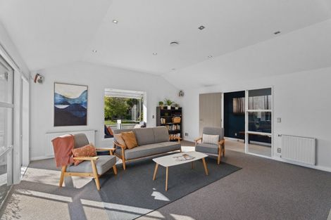 Photo of property in 5 Crawford Place, Lake Hayes, Queenstown, 9304