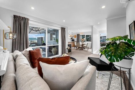 Photo of property in 28a Torkar Road, Clarks Beach, 2122