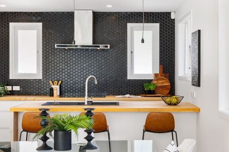 Photo of property in 34c Toru Street, Te Atatu Peninsula, Auckland, 0610