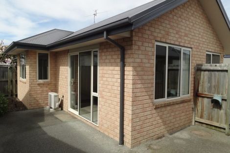 Photo of property in 3/60 Bassett Street, Burwood, Christchurch, 8083