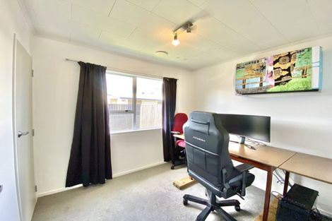 Photo of property in 2/719 Fergusson Drive, Elderslea, Upper Hutt, 5018