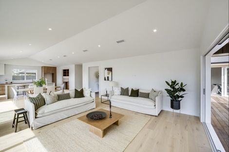 Photo of property in 12 Rich Rise, Havelock North, 4130