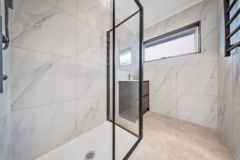 Photo of property in 2/22 Camellia Place, Mount Roskill, Auckland, 1041