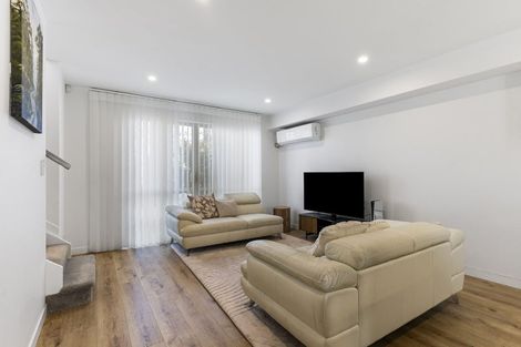 Photo of property in 1c Kororo Street, Northcote, Auckland, 0627