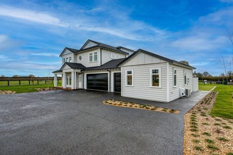 Photo of property in 4 Sunline Drive, Leamington, Cambridge, 3432