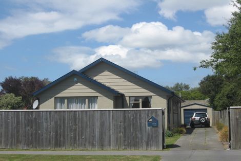 Photo of property in 70 Reynolds Avenue, Bishopdale, Christchurch, 8053