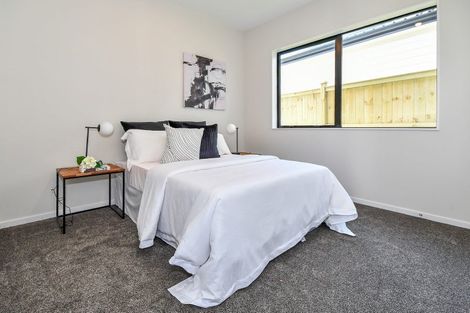 Photo of property in 8 Korowhiti Road, Clarks Beach, 2122