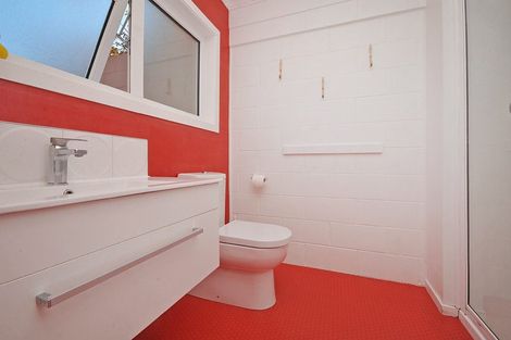 Photo of property in 2/3 County Road, Torbay, Auckland, 0630