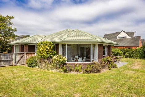 Photo of property in 16 Penruddock Rise, Westmorland, Christchurch, 8025