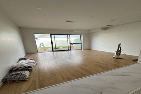 Photo of property in 24 Waihou Crescent, Albany Heights, Auckland, 0632