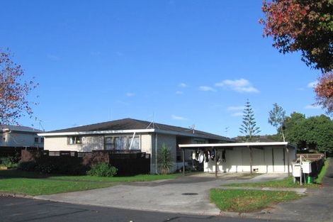 Photo of property in 2/15 Woolfield Road, Papatoetoe, Auckland, 2025