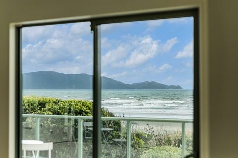 Photo of property in 69 Field Way, Waikanae Beach, Waikanae, 5036