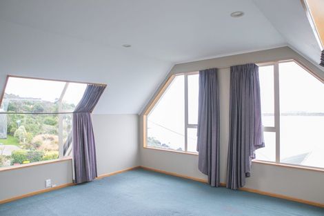 Photo of property in 14 Marine Parade, Bluff, 9814