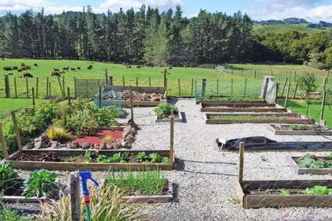 Photo of property in 56 Wattle Lane, Kaiwaka, 0573