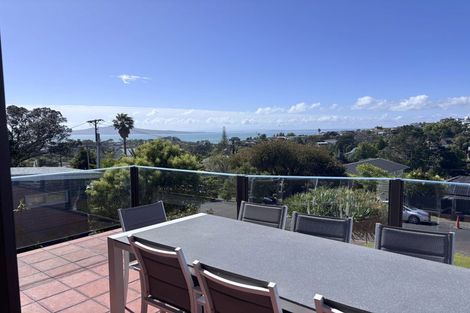 Photo of property in 1/21 Peter Terrace, Castor Bay, Auckland, 0620