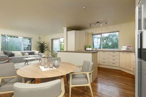 Photo of property in 8 Te Wharau Drive, Greenhithe, Auckland, 0632