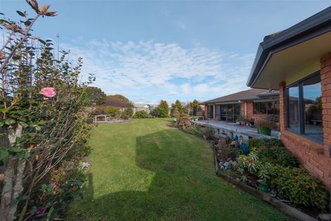 Photo of property in 8 Oribi Place, Whitianga, 3510