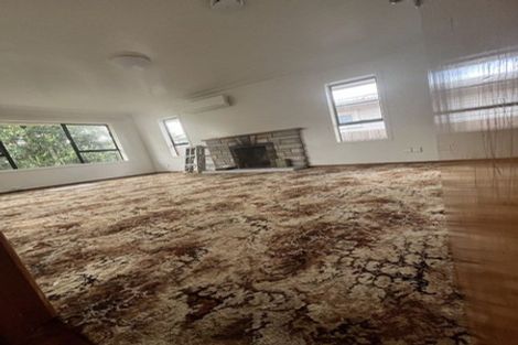 Photo of property in 73 Archibald Road, Kelston, Auckland, 0602