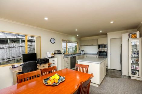 Photo of property in 7 Horizon Heights, Whalers Gate, New Plymouth, 4310