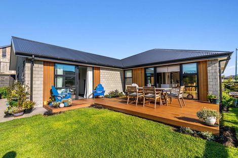 Photo of property in 30 Hayward Place, Ohauiti, Tauranga, 3112