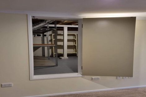 Photo of property in 28 Judkins Crescent, Cockle Bay, Auckland, 2014