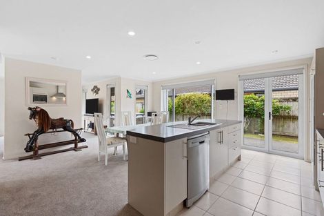 Photo of property in 65 Carrington Drive, Papamoa Beach, Papamoa, 3118