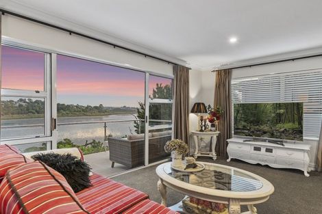 Photo of property in 28 Sunny Bay Road, Matua, Tauranga, 3110