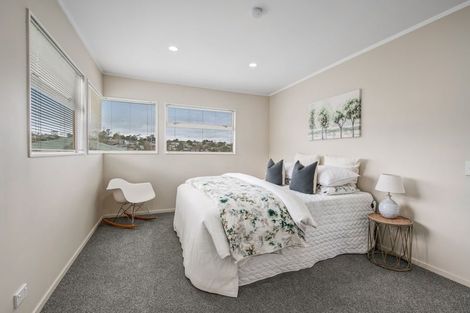 Photo of property in 36 Woodstock Road, Forrest Hill, Auckland, 0620