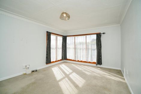 Photo of property in 16 Adamson Crescent, Glengarry, Invercargill, 9810