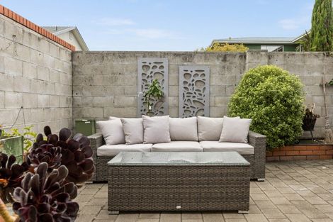 Photo of property in 121 Thompson Road, Bluff Hill, Napier, 4110