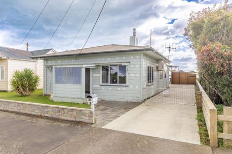 Photo of property in 42 Sydney Street, Takapau, 4203