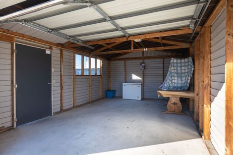 Photo of property in 37 Wallace Place, Westown, New Plymouth, 4310